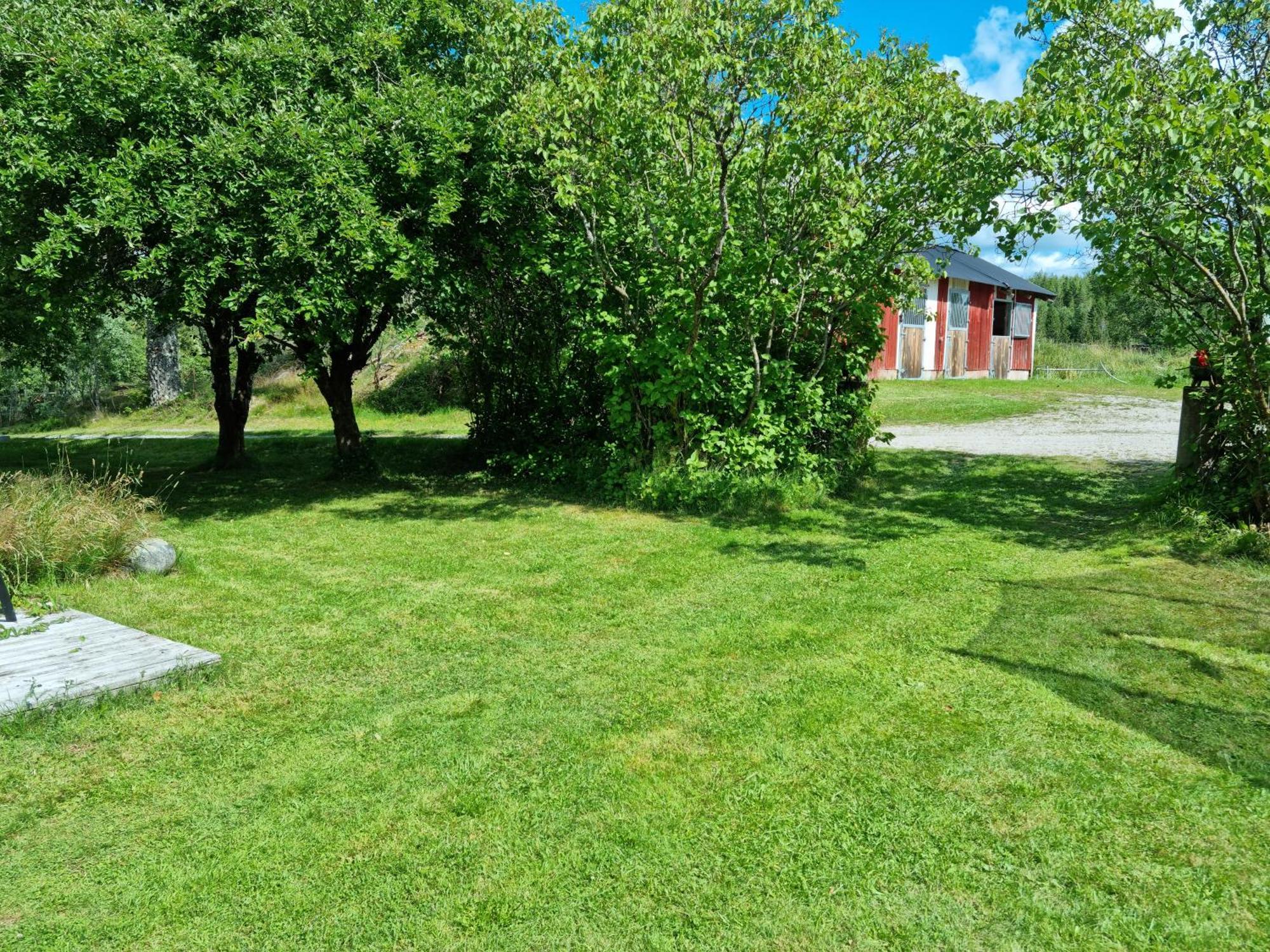 Charmigt Hus Pa Landet Naera Till Bad Strömstad Exterior foto